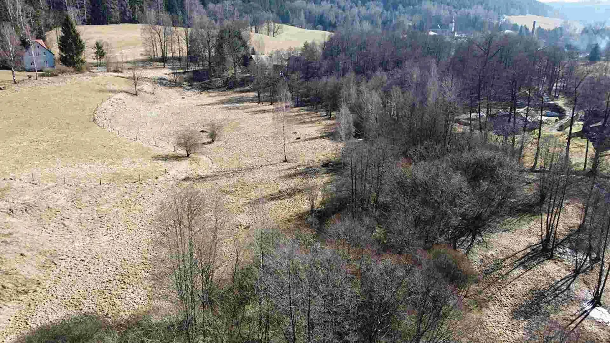 Prodej pozemku 18464 m²